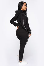 Load image into Gallery viewer, Tennis And Chill Fleece Jogger - Black