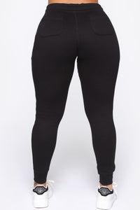 Tennis And Chill Fleece Jogger - Black