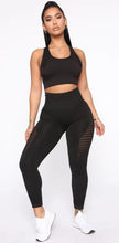 Load image into Gallery viewer, Breaking Records Leggings In Infinity Seamless - Black